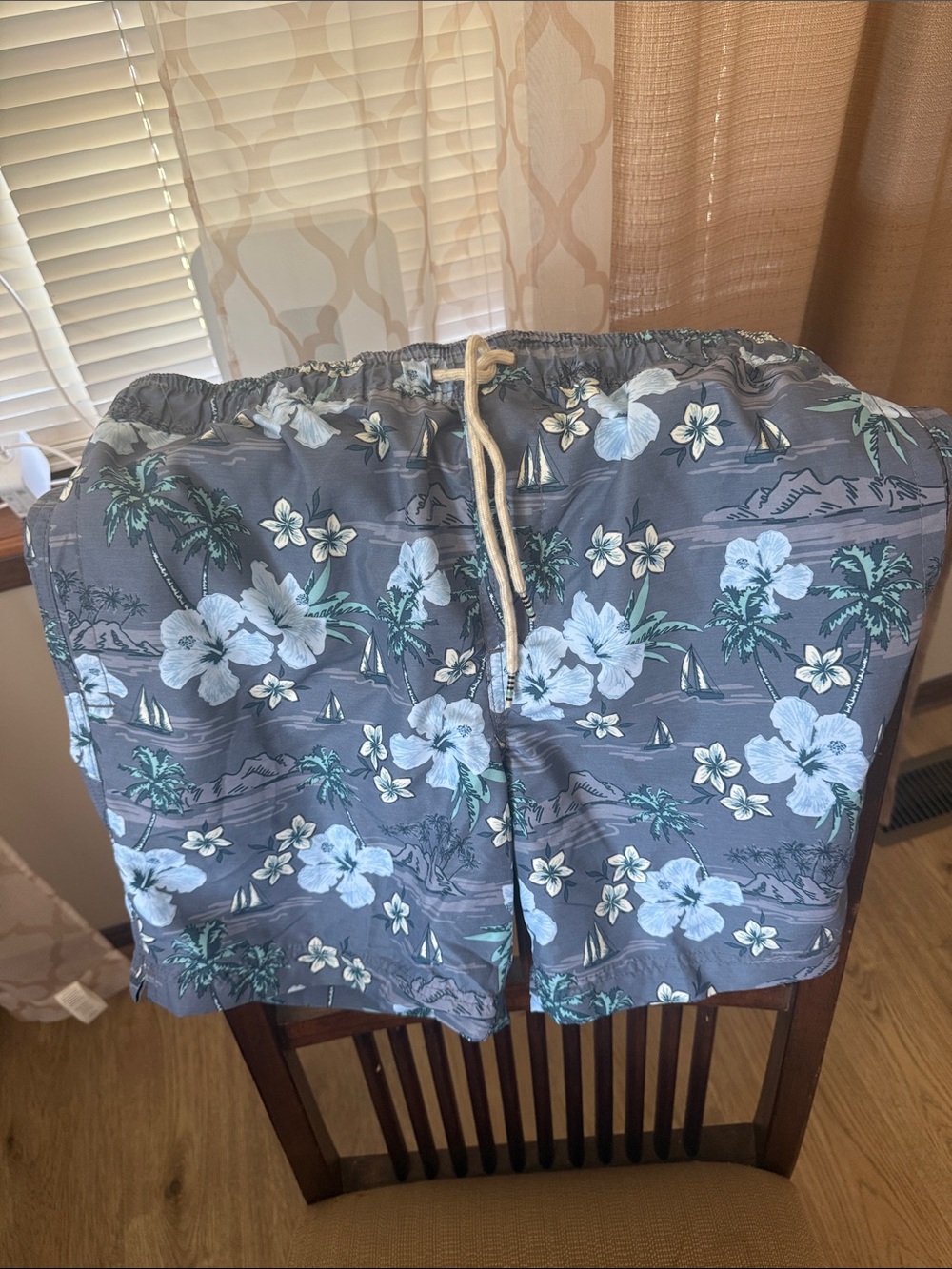 Trinity Coast Men’s Blue Floral Swim Trunks - Picture 3 of 3